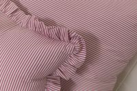 Posteľné prádlo so vzorom prúžkov ružovej farby