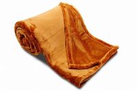 Kvalitná mikroflanelová deka v okrovej farbe | 150/200